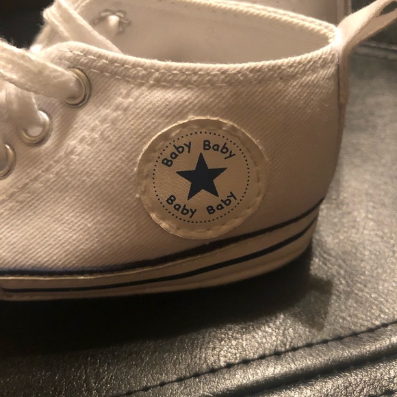 Converse baby shoes - Picture 2 of 3